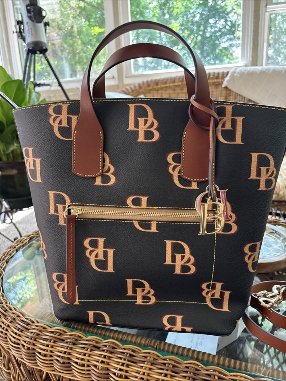 dooney and bourke Darla Pebble Handbag Large Logo Black & Brown Tote Monogram